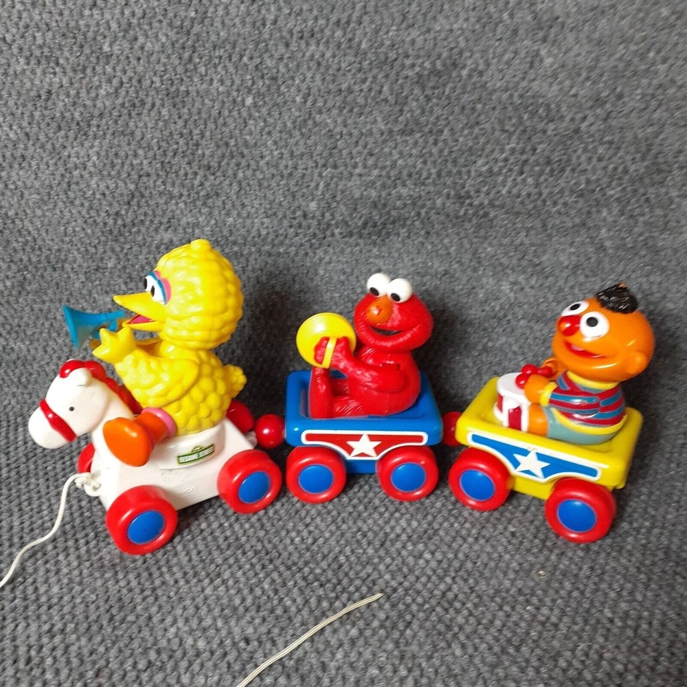 Sesame Street Band Parade TYCO Pull Train 16" toy Big Bird Elmo Ernie Vintage